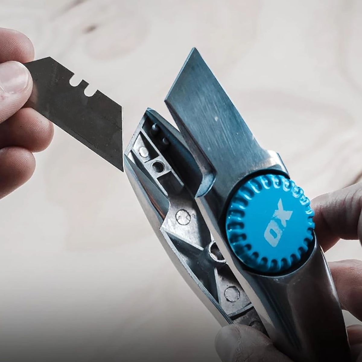 OX Pro Heavy Duty Shark Knife Fixed Blade OX-P224701 Item Condition Damaged Box