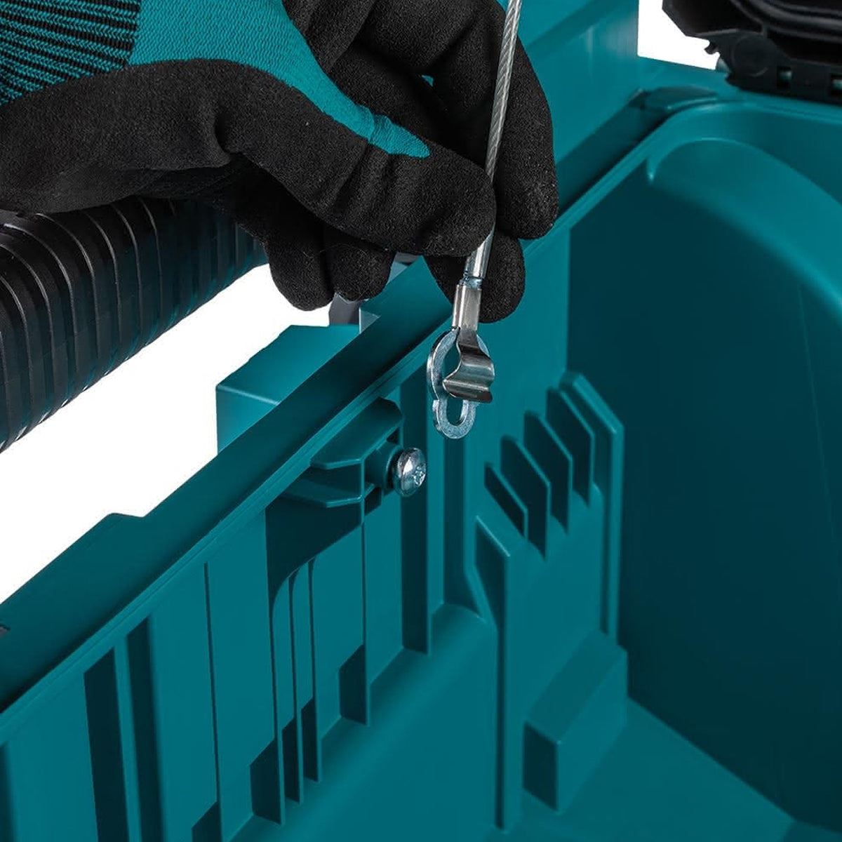 Makita MAKTRAK 2 Piece Modular Tool Storage Set Rolling Chest & Extra Large Tool Box