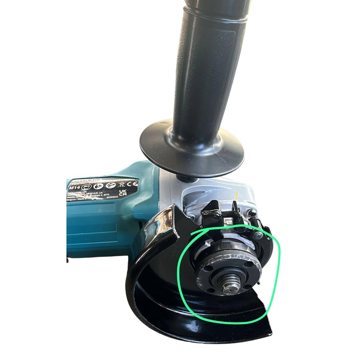 Makita DGA463Z 18V LXT Cordless Brushless 115mm Angle Grinder Body Only Item Condition Seller Refurbished
