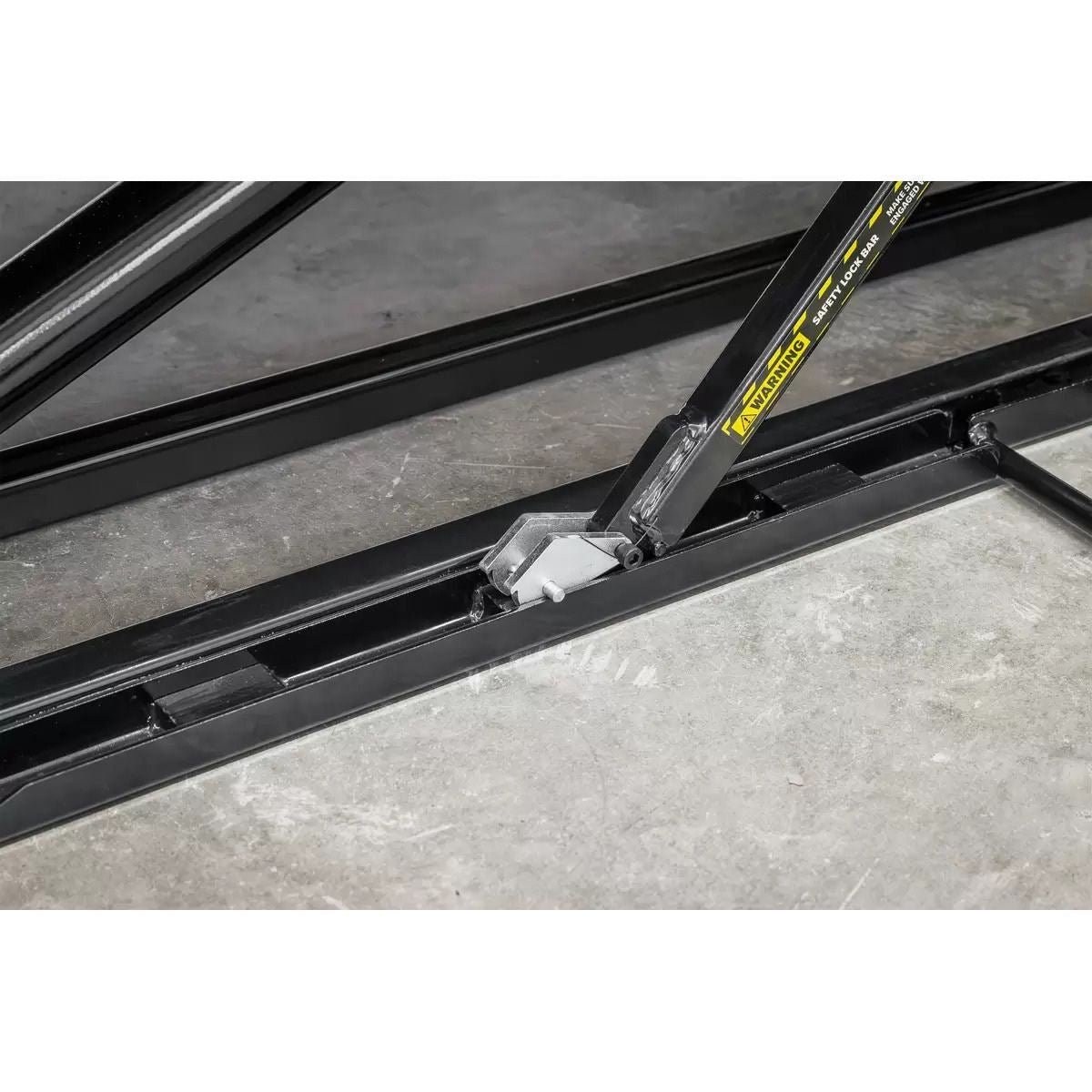 Sealey CLM2250 Portable Car Lift 2.25 Tonne Capacity for Convenient Vehicle Lifting