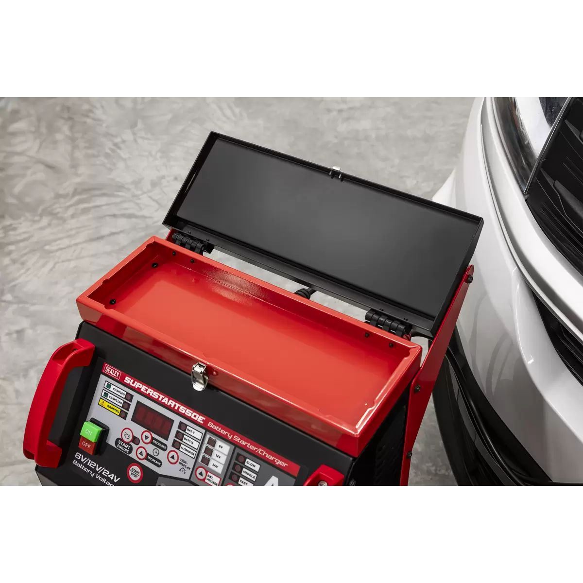 Sealey SUPERSTART550E 6/12/24V Battery Starter Charger 550A/230V