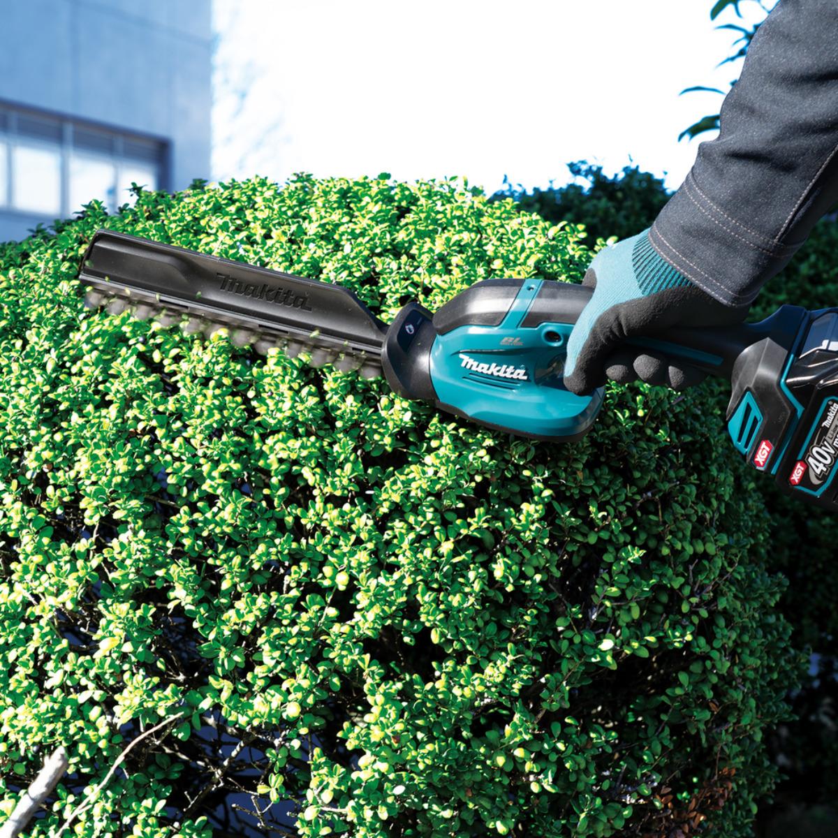 Makita UH023GZ 40V Max XGT Brushless Hedge Trimmer Body Only