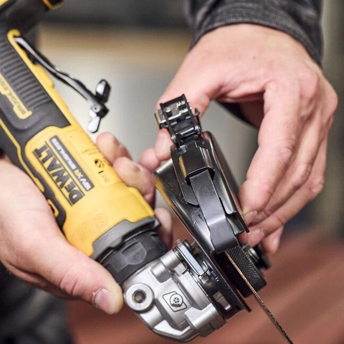 Dewalt DCG404N-XJ 18V XR Brushless Angle Grinder With 1 x 4.0Ah Battery & Charger