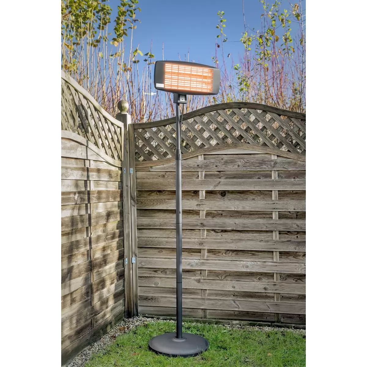Sealey IFSH2003 Infrared Quartz Patio Heater with Telescopic Floor Stand 230V2000W