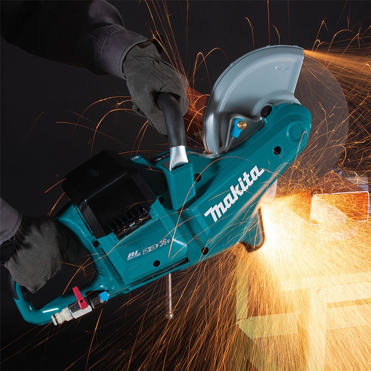 Makita DCE090ZX1 36V LXT 230mm Brushless Disc Cutter with 2 x 5.0Ah Battery Charger & Diamond Blade