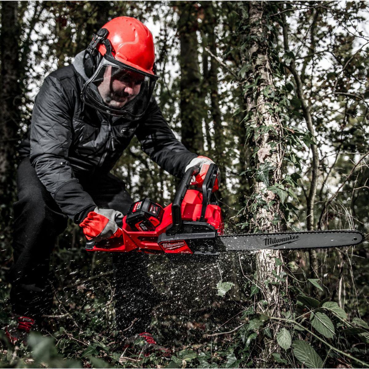 Milwaukee M18FCHS-122 18V FUEL Brushless 40cm Chainsaw with 2 x 12.0Ah Battery & Charger 4933499218