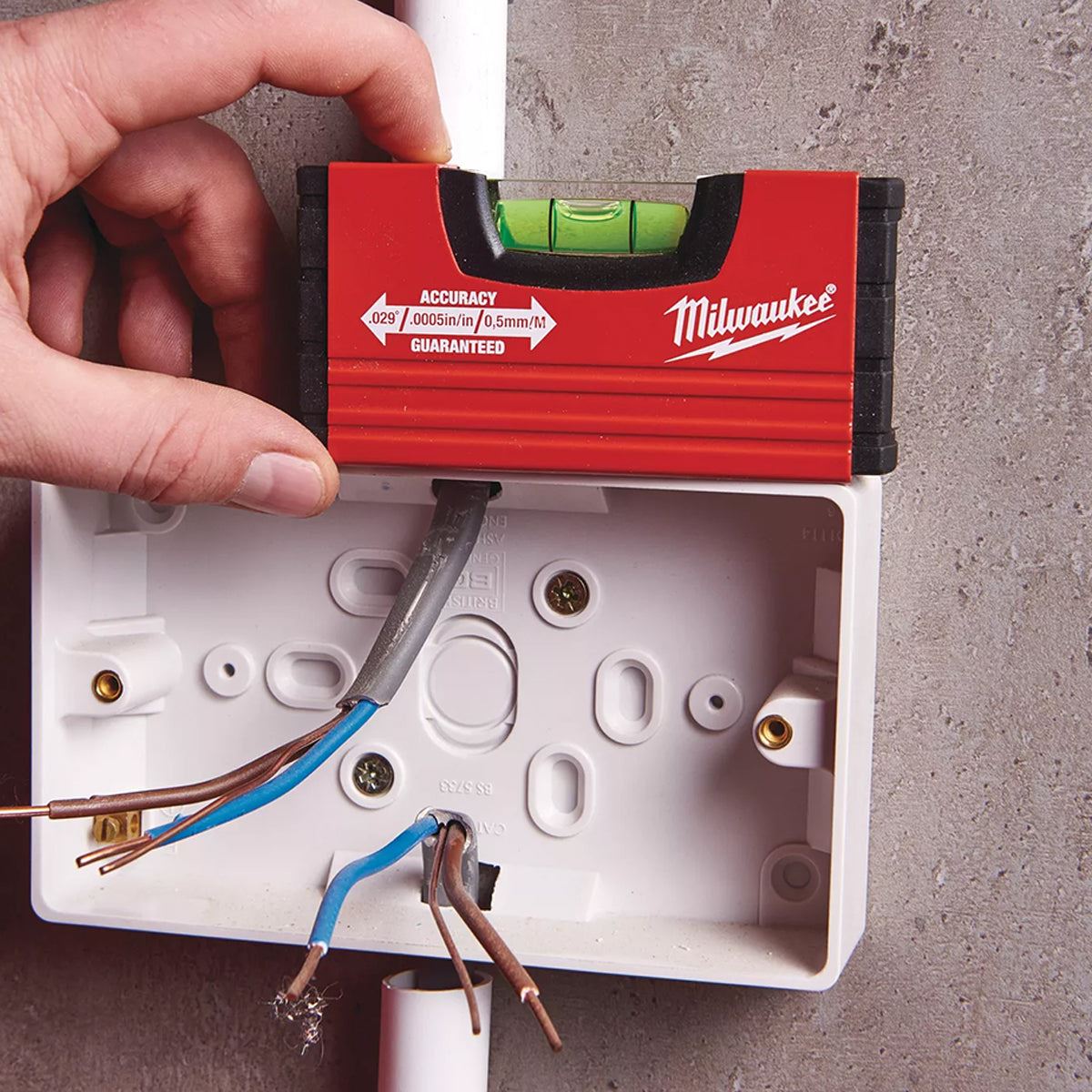 Milwaukee 100mm Handy Minibox Pocket Level 4