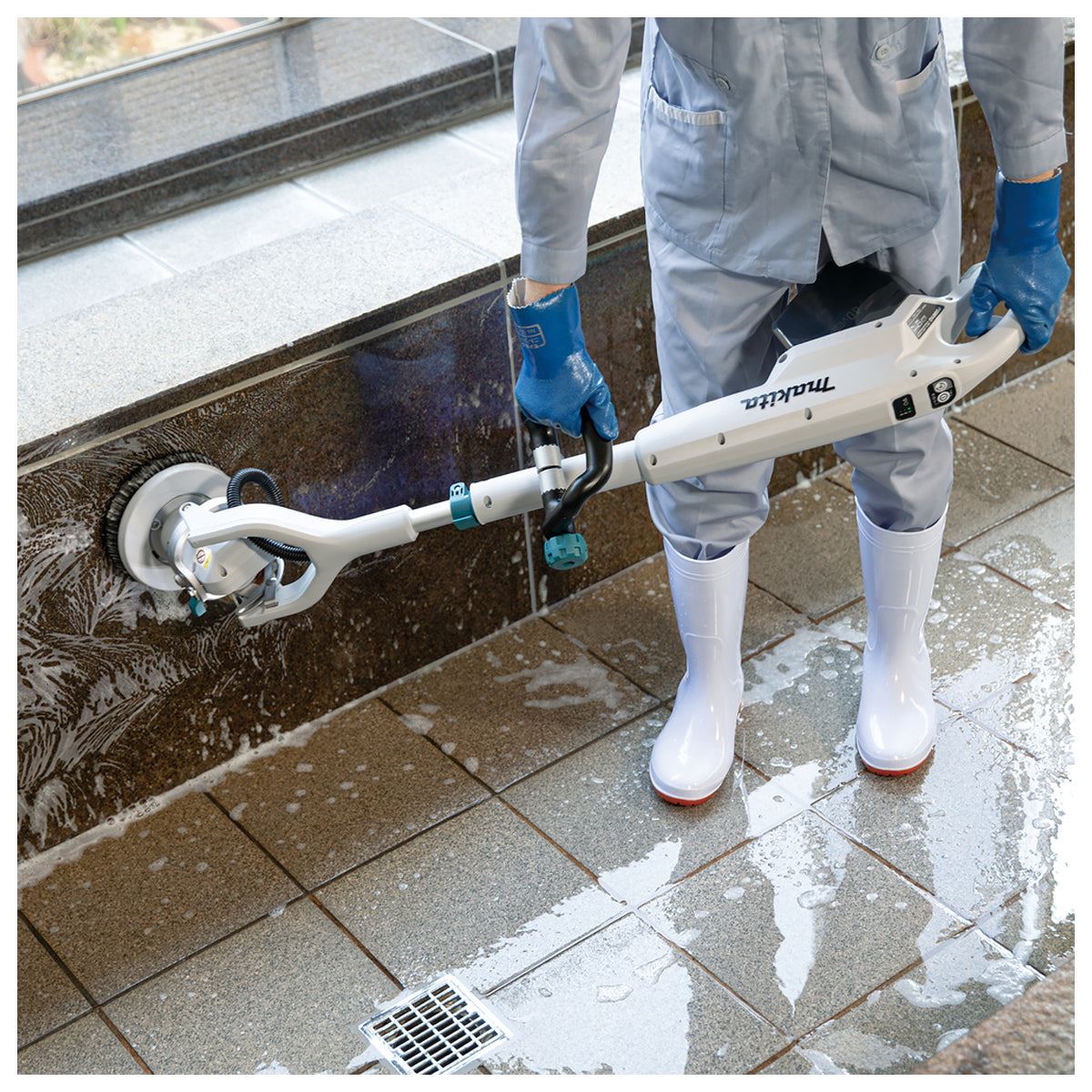 Makita PS001GZ 40VMax XGT Brushless Scrubber Polisher Body Only Versatile Cleaning and Polishing Solution