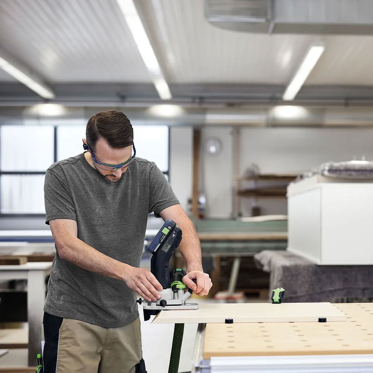 Festool MFKC 700 KA EB-Basic 18V Brushless Module Edge Router with 1 x 8.0Ah Battery Charger & Case