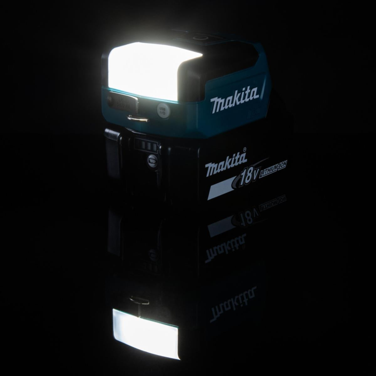 Makita DML817 18V LXT LED Work Light Body Only