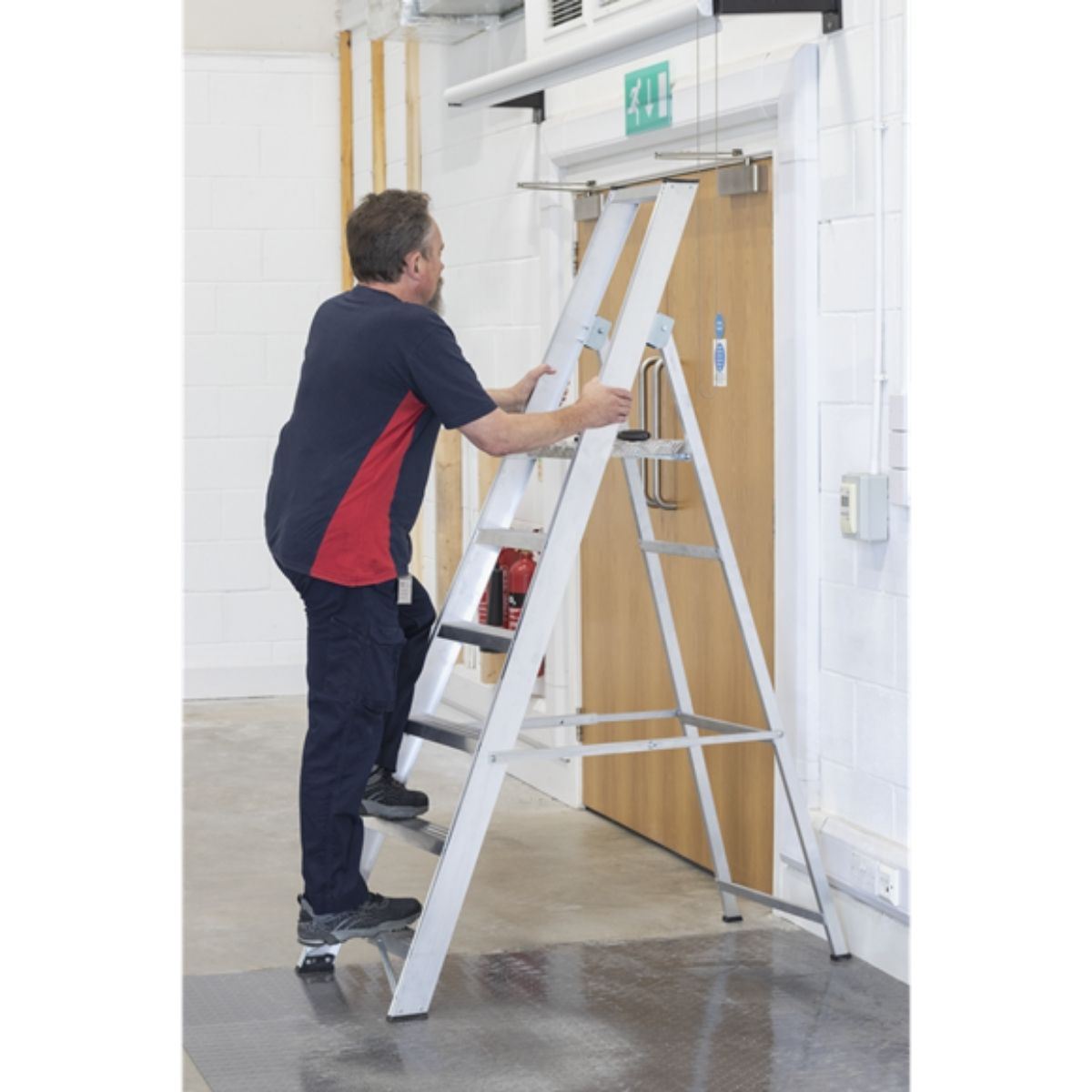 Sealey AXL6 Industrial Aluminium Step Ladder 6-Tread