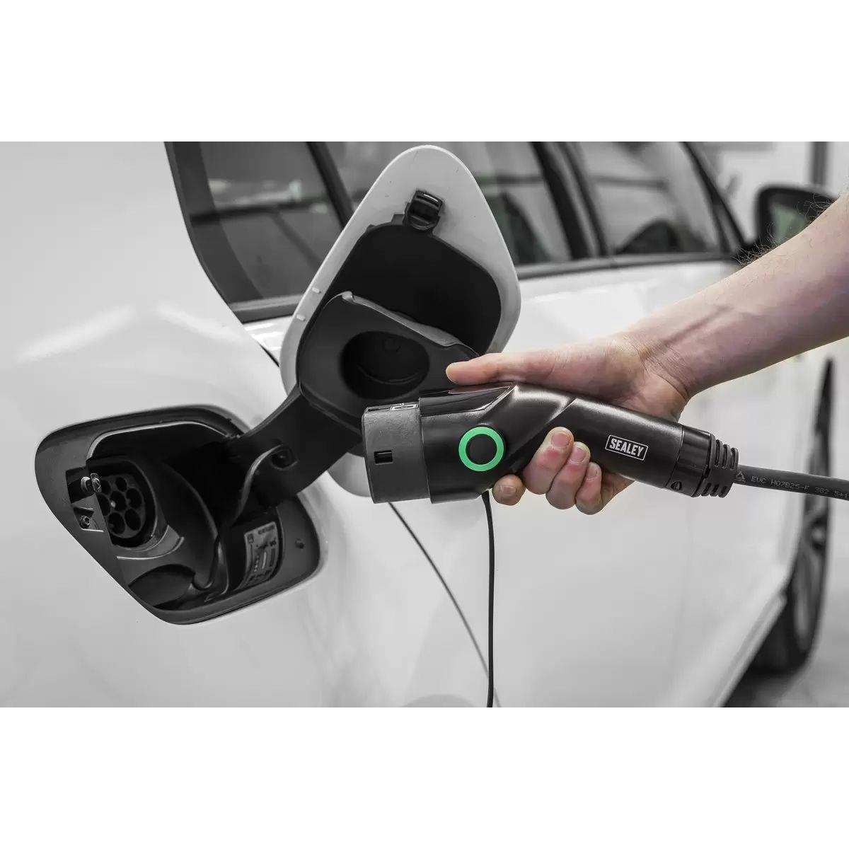 Sealey EVAC2 5m Adjustable Type 2 to UK 3-Pin Plug Portable EV Charger 3.5kW/230V