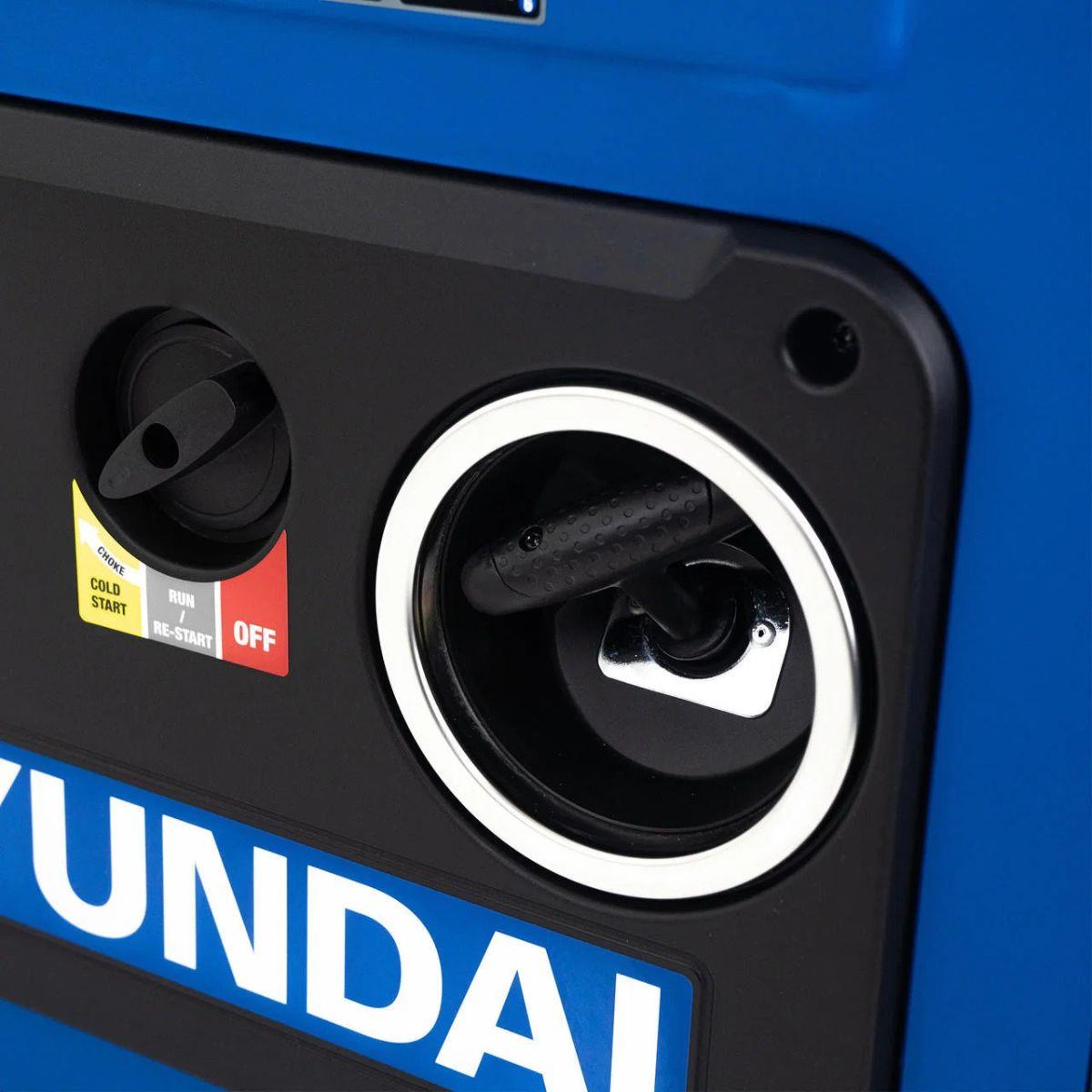 Hyundai HY2250SEI Petrol Inverter Generator with Electric/Recoil Start 2200W/230V