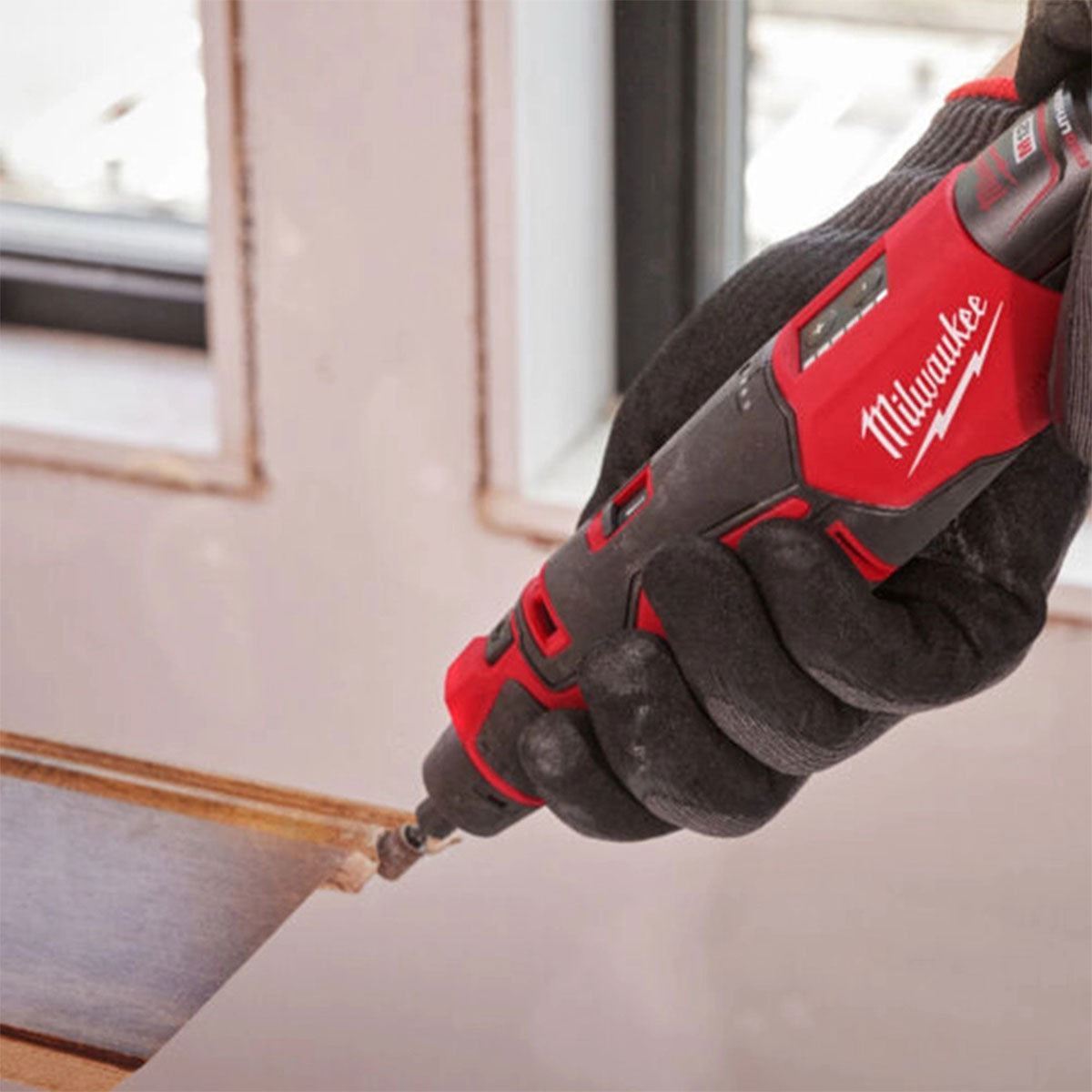 Milwaukee M12BLROT-0 12V Brushless Rotary Tool with 1 x 2.0Ah Battery Charger & Bag