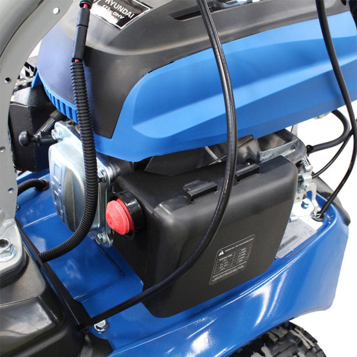 Hyundai HYSW1000 100cm Self-Propelled Petrol Yard Sweeper Powerbrush for Easy Lawn & Garden Cleanup