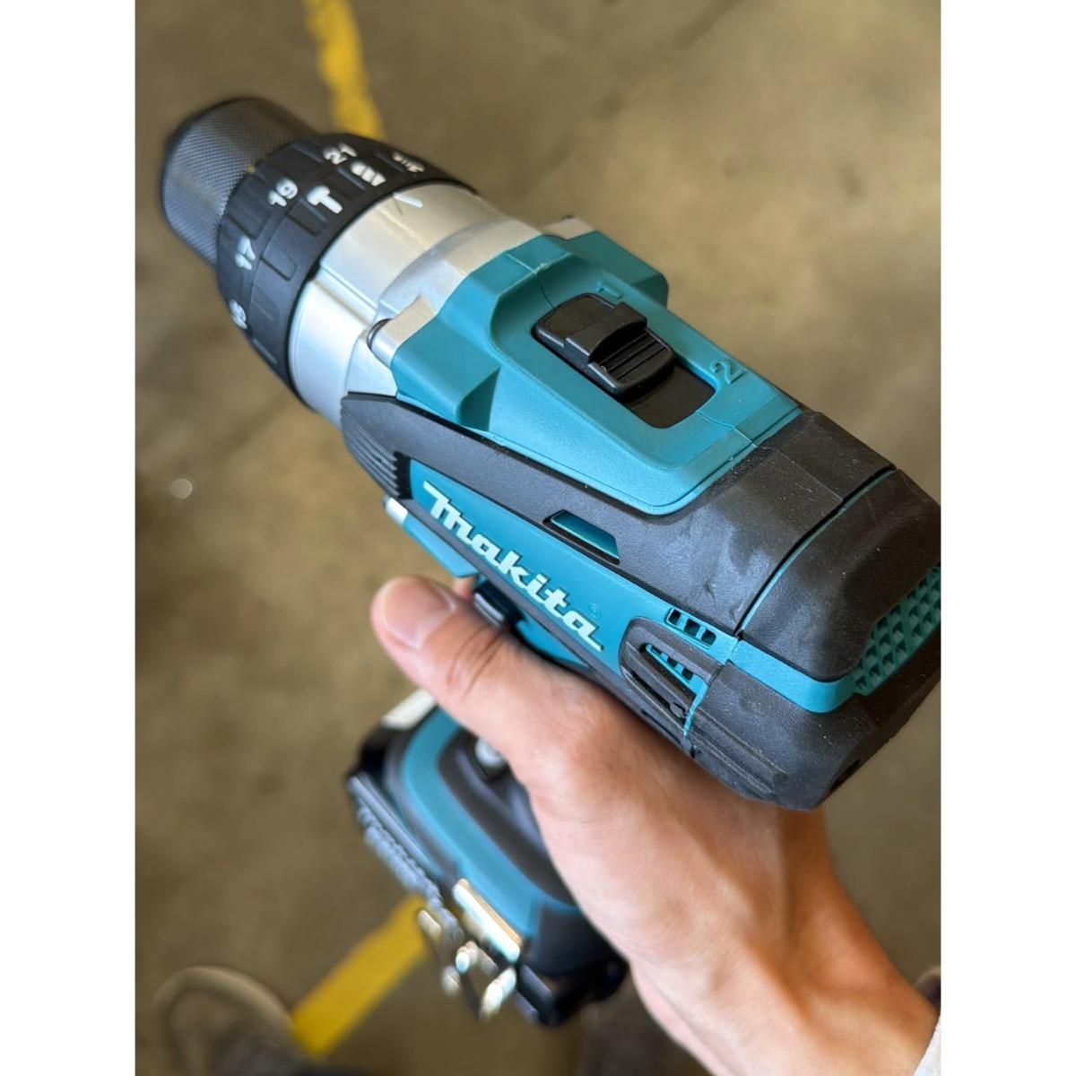 Makita DLX2145TJ 18V LXT Twin Pack With 2 x 5.0Ah Battery Charger & Type 3 Case Item Condition Box Opened Never Used