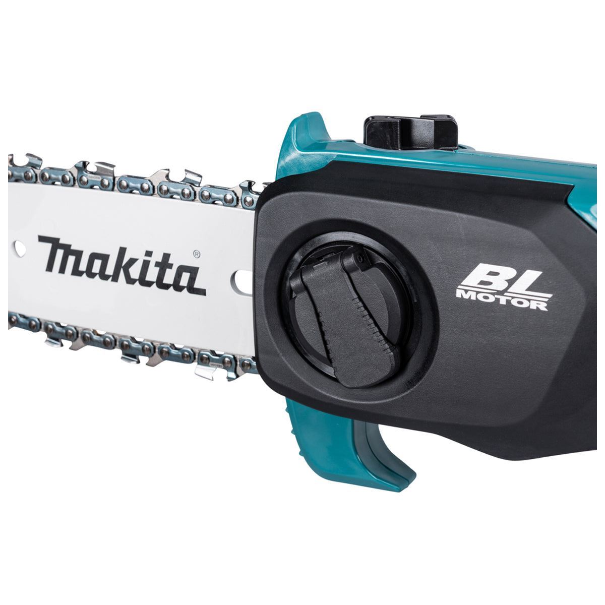Makita DUA200RT 18V LXT Brushless 20cm Telescopic Pole Chainsaw With 1 x 5.0Ah Battery & Charger