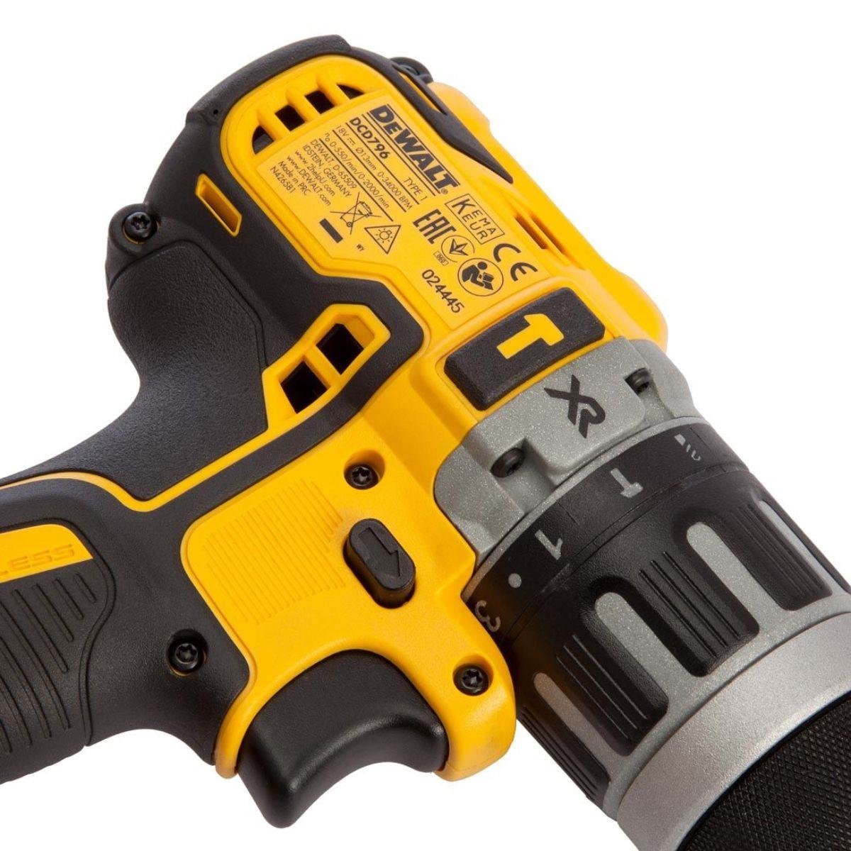 Dewalt DCK266P2T 18V XR Brushless Twin Kit with 2 x 5.0Ah Battery, Charger & TSTAK Case