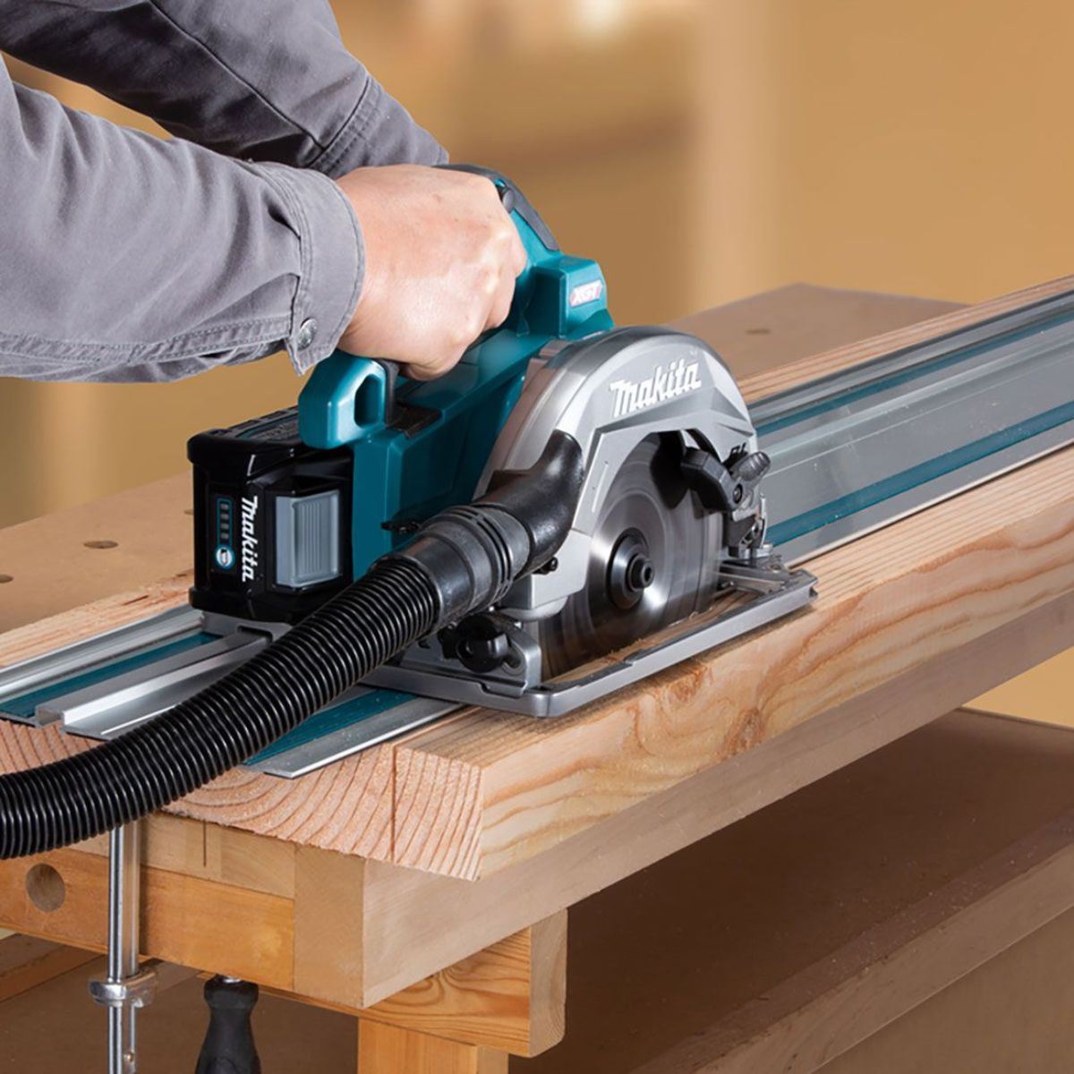 Makita HS004GZ02 40V Max XGT Brushless 190mm Circular Saw With Case