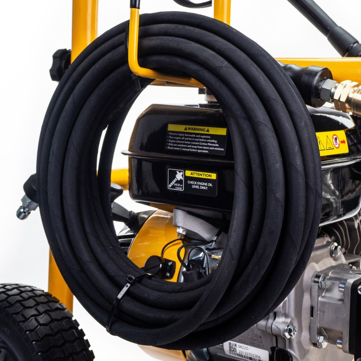 JCB PW15040P Petrol Pressure Washer 4000psi / 276BAR, Annovi Reverberi Triplex AR pump, 15L/min Flow Rate