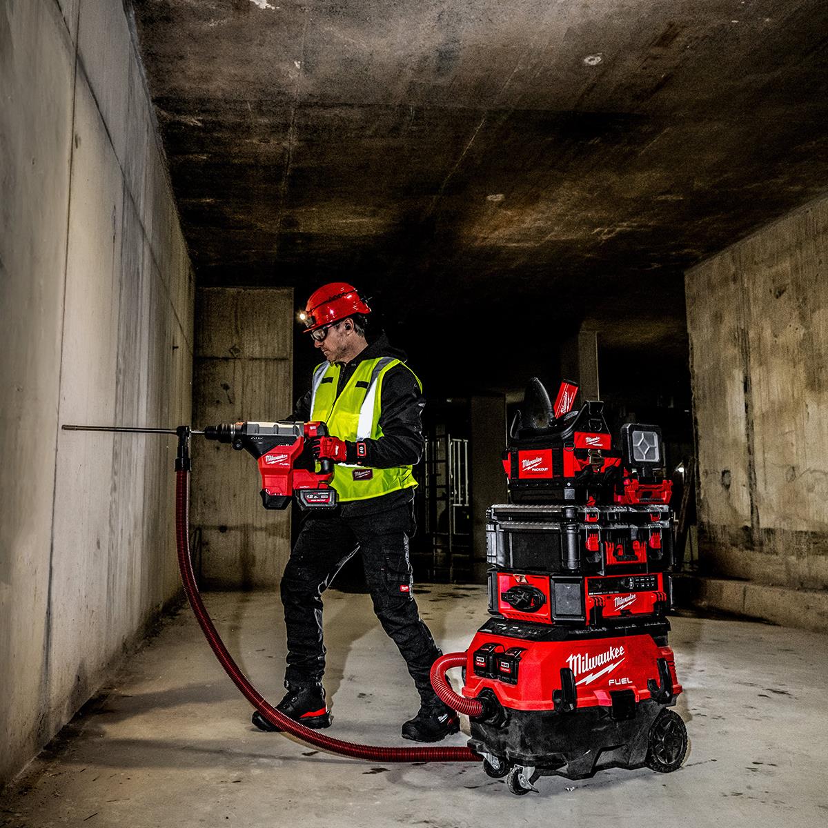 Milwaukee M18ONEF2VC34M-0 18V Dual Battery Brushless Dust Extractor with 2 x 12.0Ah Battery & Charger