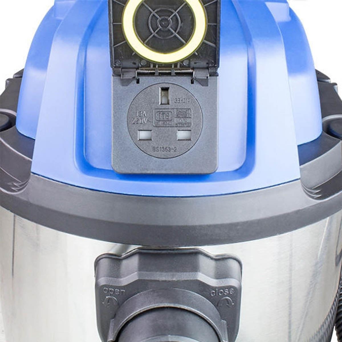 Hyundai HYVI3014 3-In-1 Wet and Dry Electric Vacuum Cleaner HEPA Filtration 230V/1400W