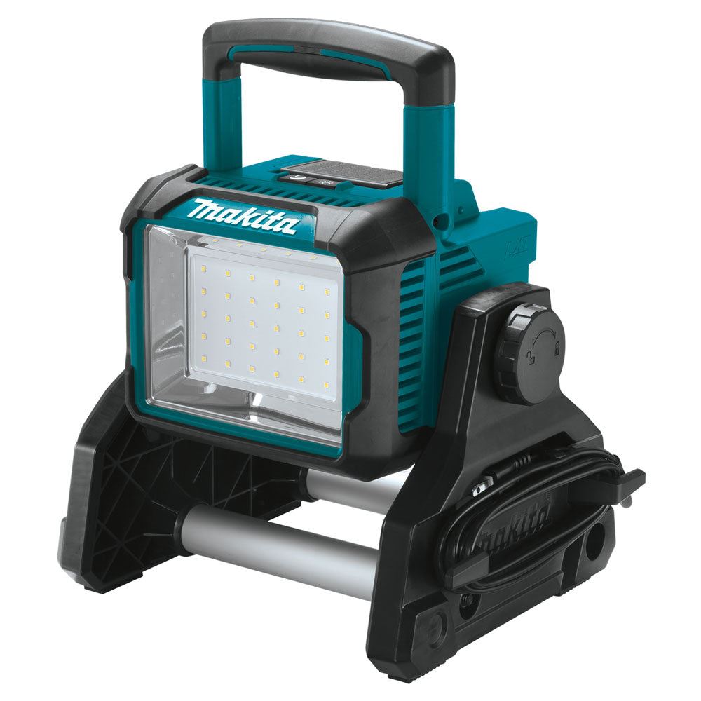 Makita DML811/2 14.4V - 18V LXT Li-ion Cordless LED Worklight with 1 x 5.0Ah Battery & Charger