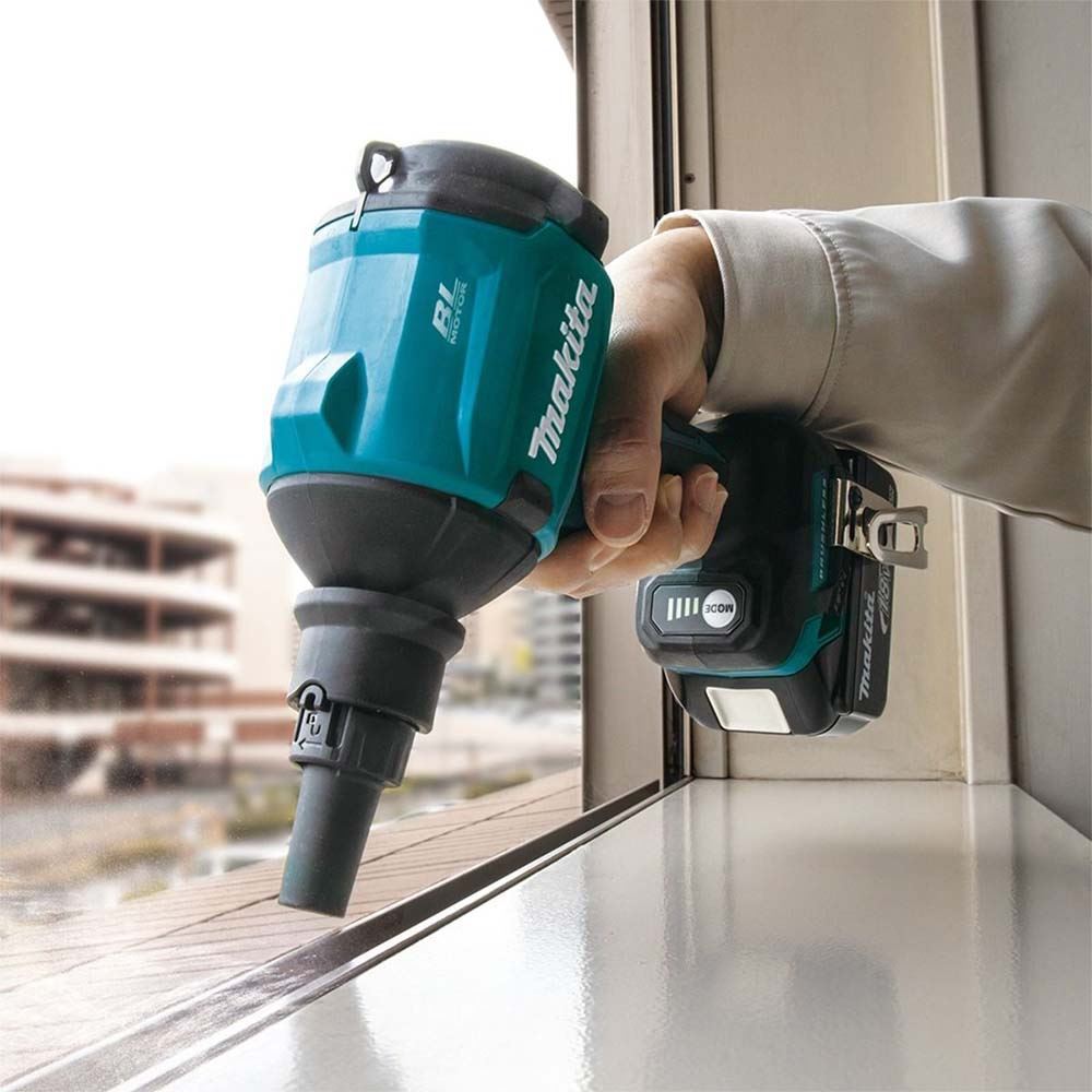 Makita DAS180Z 18V LXT Brushless Dust Blower With 1 x 6.0Ah Battery, Charger & Bag