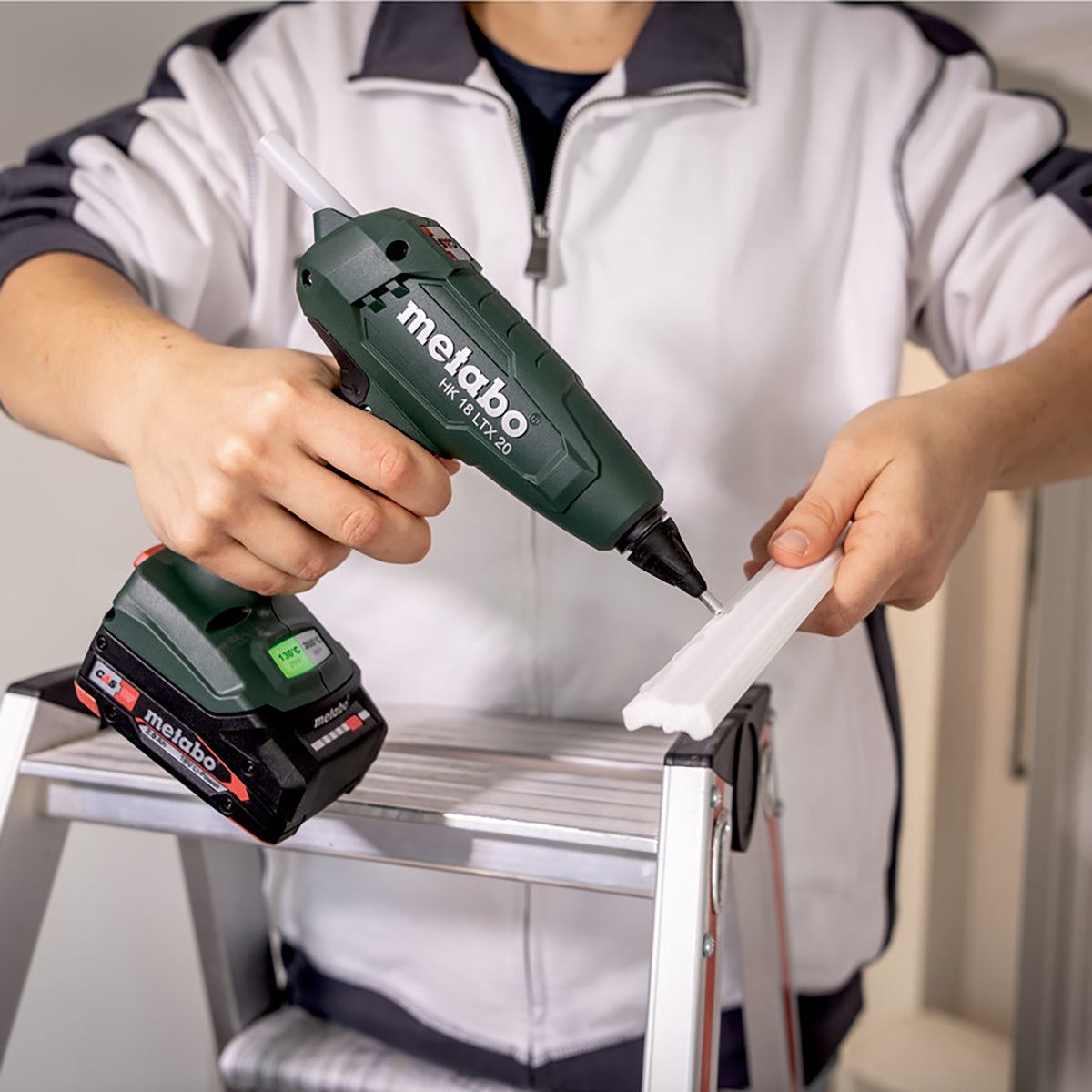 Metabo HK 18 LTX 20 18V Hot Glue Gun with 1 x 4.0Ah Battery, Charger, Glue Sticks & Metabox
