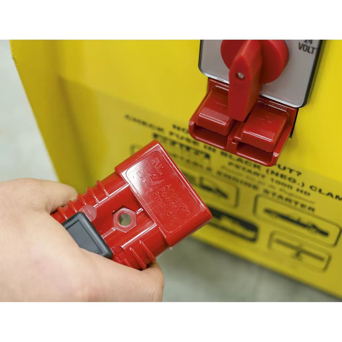 Sealey PSTART1000HD 12/24V PowerStart Emergency Jump Starter 1000hp