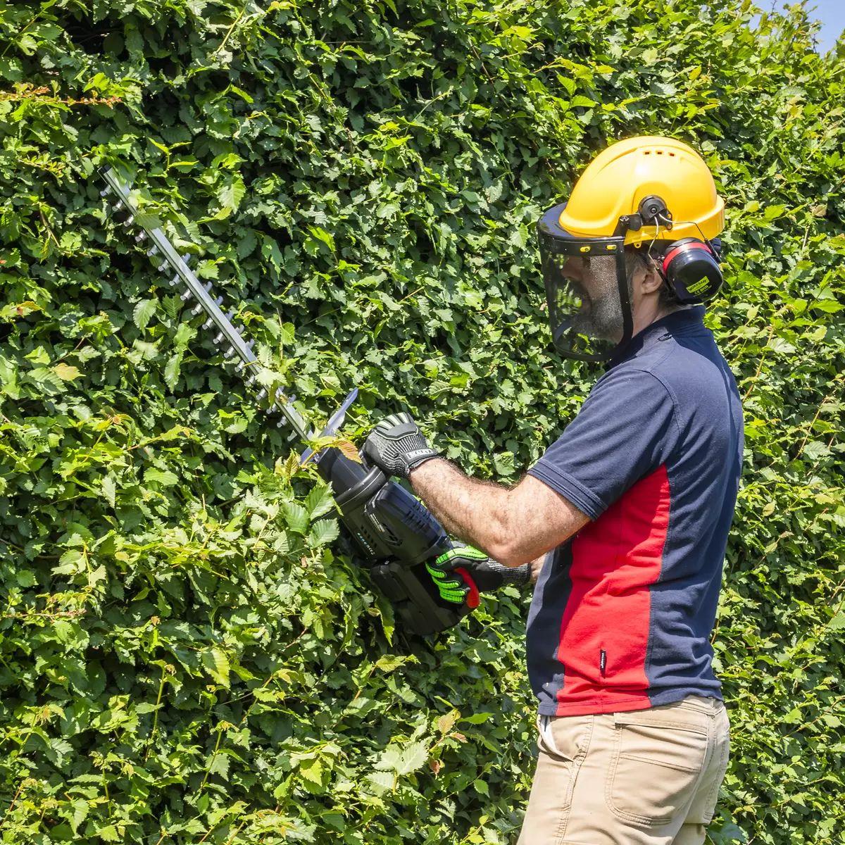 Sealey CP40VHTKIT 40V Hedge Trimmer 52cm Kit With 2 x 4Ah Batteries, Charger
