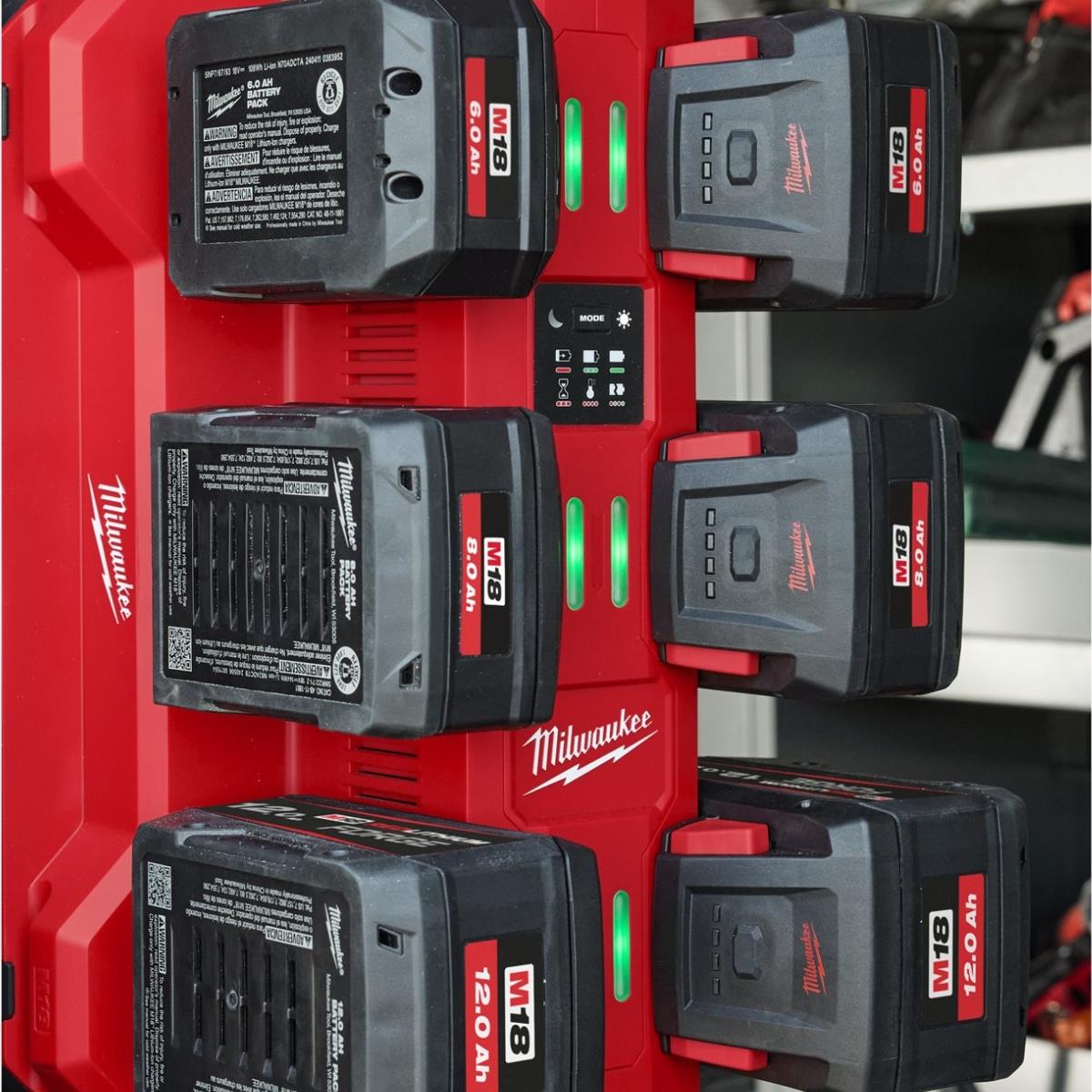 Milwaukee M18MPC6 M18 Mobile Packout 6 Bay Rapid Charger 240V 4932498552