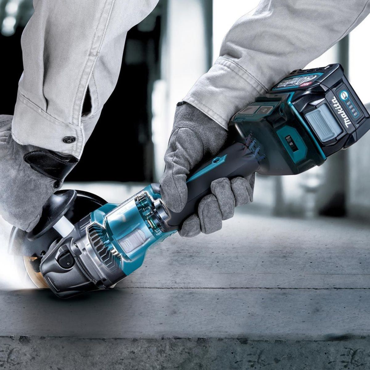 Makita GA023GZ01 40V Max XGT 125mm Brushless Angle Grinder With Type 4 Case