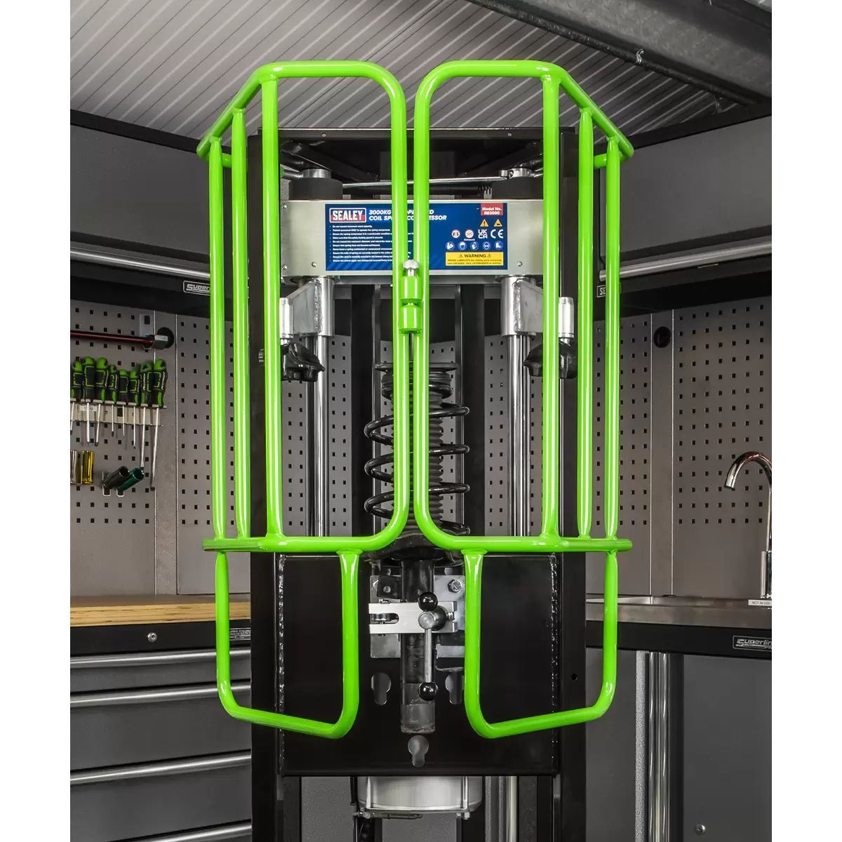 Sealey RE3000 Air Operated Coil Spring Compressor 3000kg