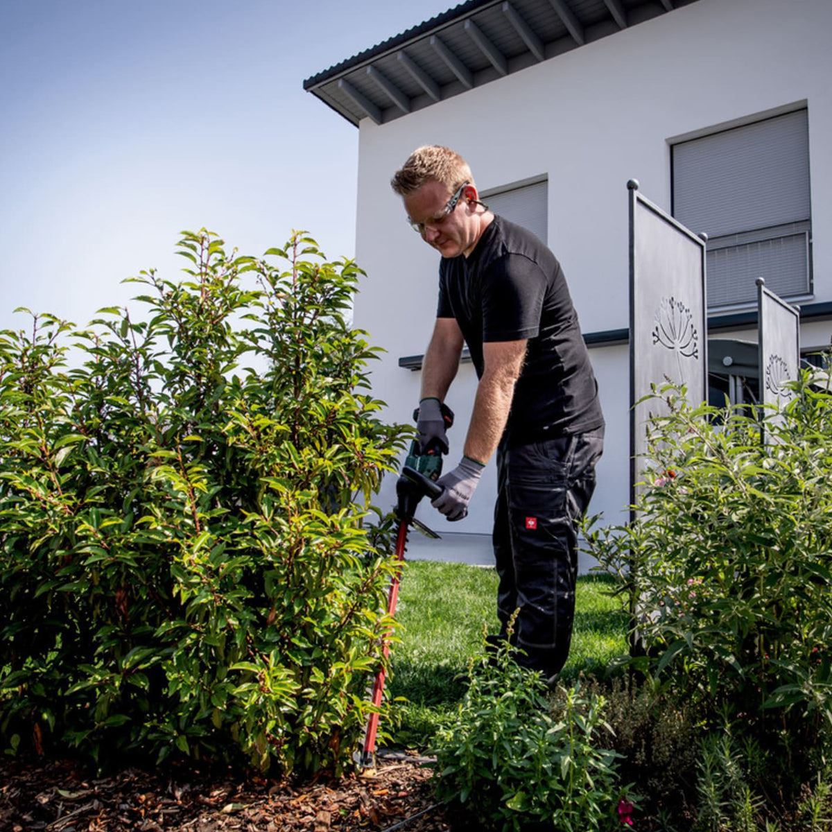 Metabo HS 18 LTX 65 18V Hedge Trimmer With 1 x 5.5Ah Battery & Charger