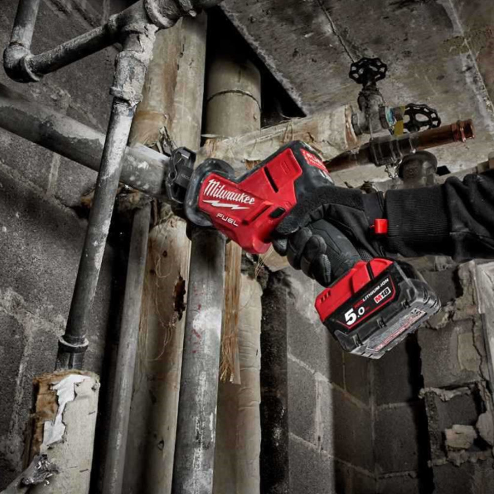 Milwaukee M18FHZ-0 18V Fuel Brushless Hackzall Reciprocating Saw with 1 x 5.5Ah Battery & Charger