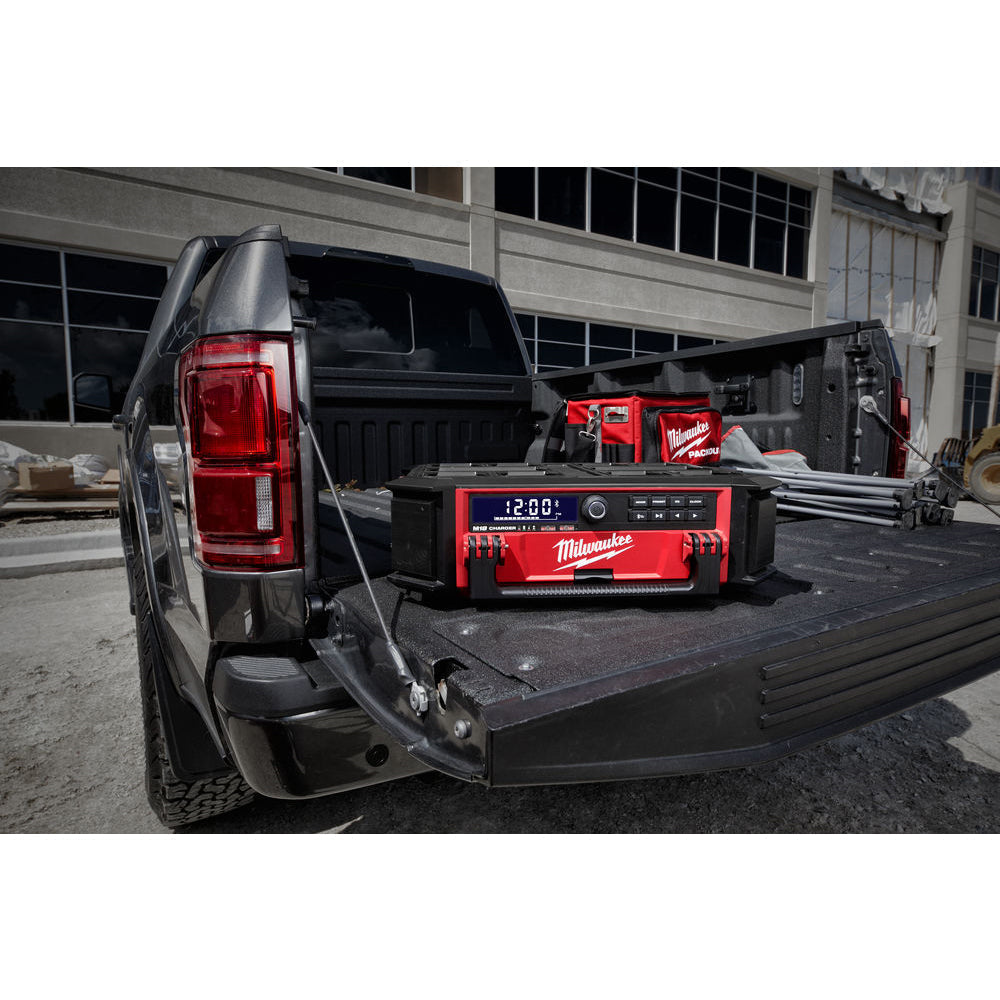 Milwaukee M18PRCDAB+ 18V AM/FM Packout Radio with 1 x 5.0Ah Battery & Charger