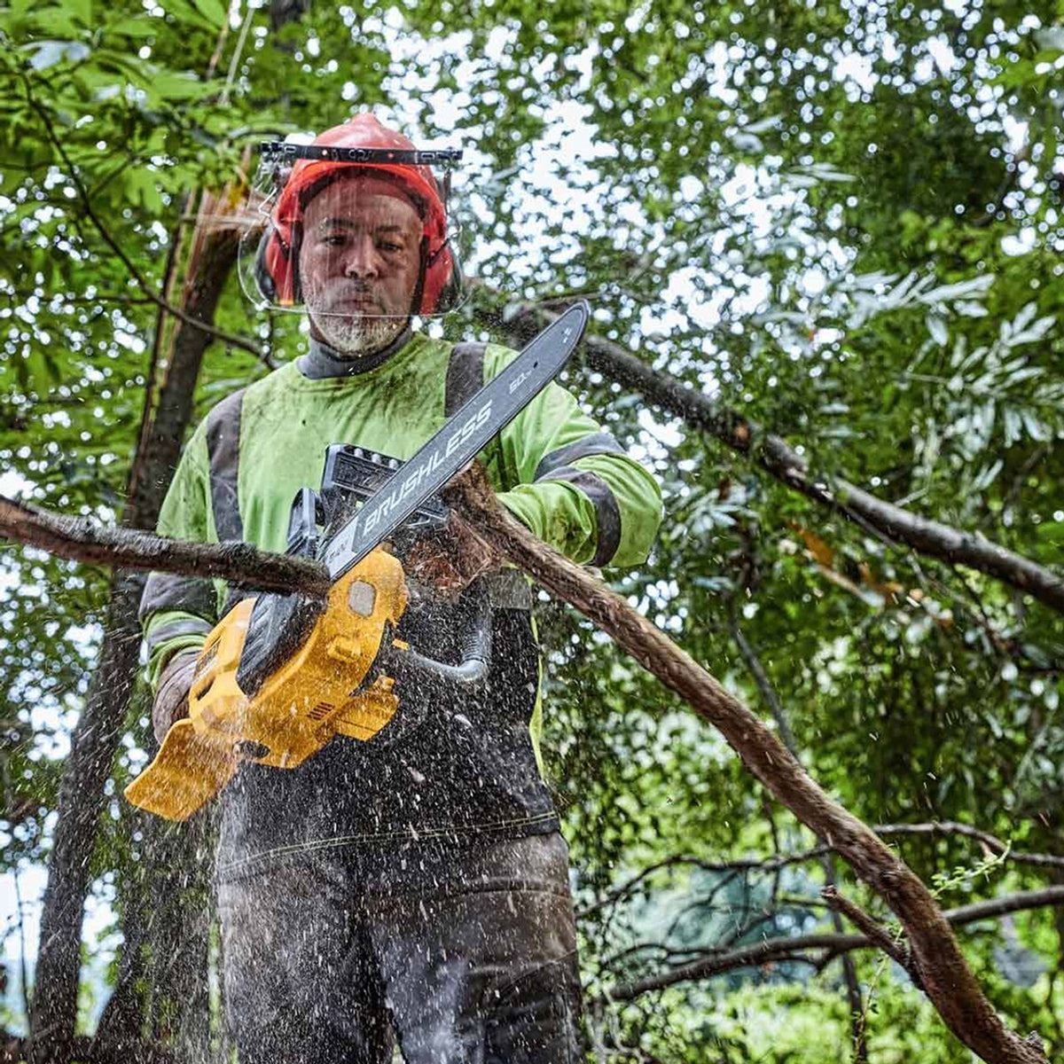 DeWalt DCMCS575N-XJ 54V XR Flexvolt Brushless 50cm Chainsaw with 1 x 6.0Ah Battery & Charger