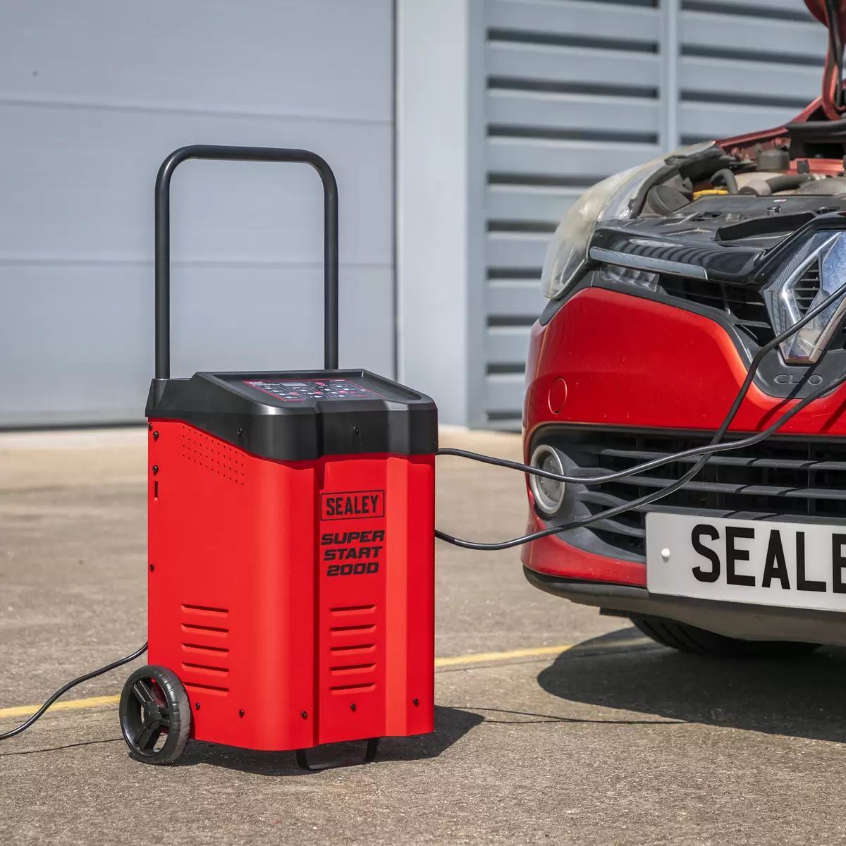 Sealey SUPERSTART200D 12/24V Starter 200A/Automatic Battery Charger 60A