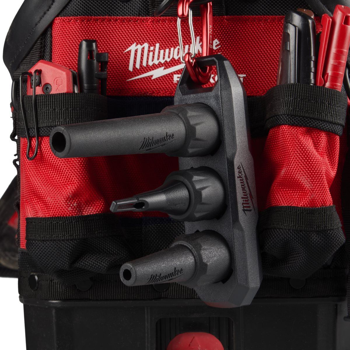 Milwaukee M18BLHSB-0 18V Compact Blower with 1 x 5.0Ah Battery & Charger