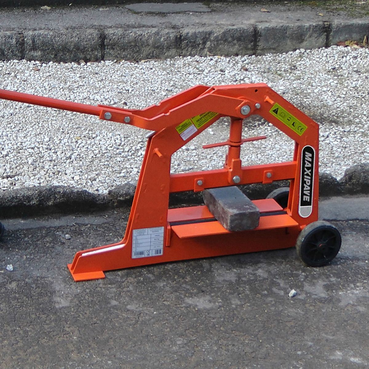 Belle MBS08 Maxipave Block Splitter with Blades Efficient and Durable Tool for Precision Cutting