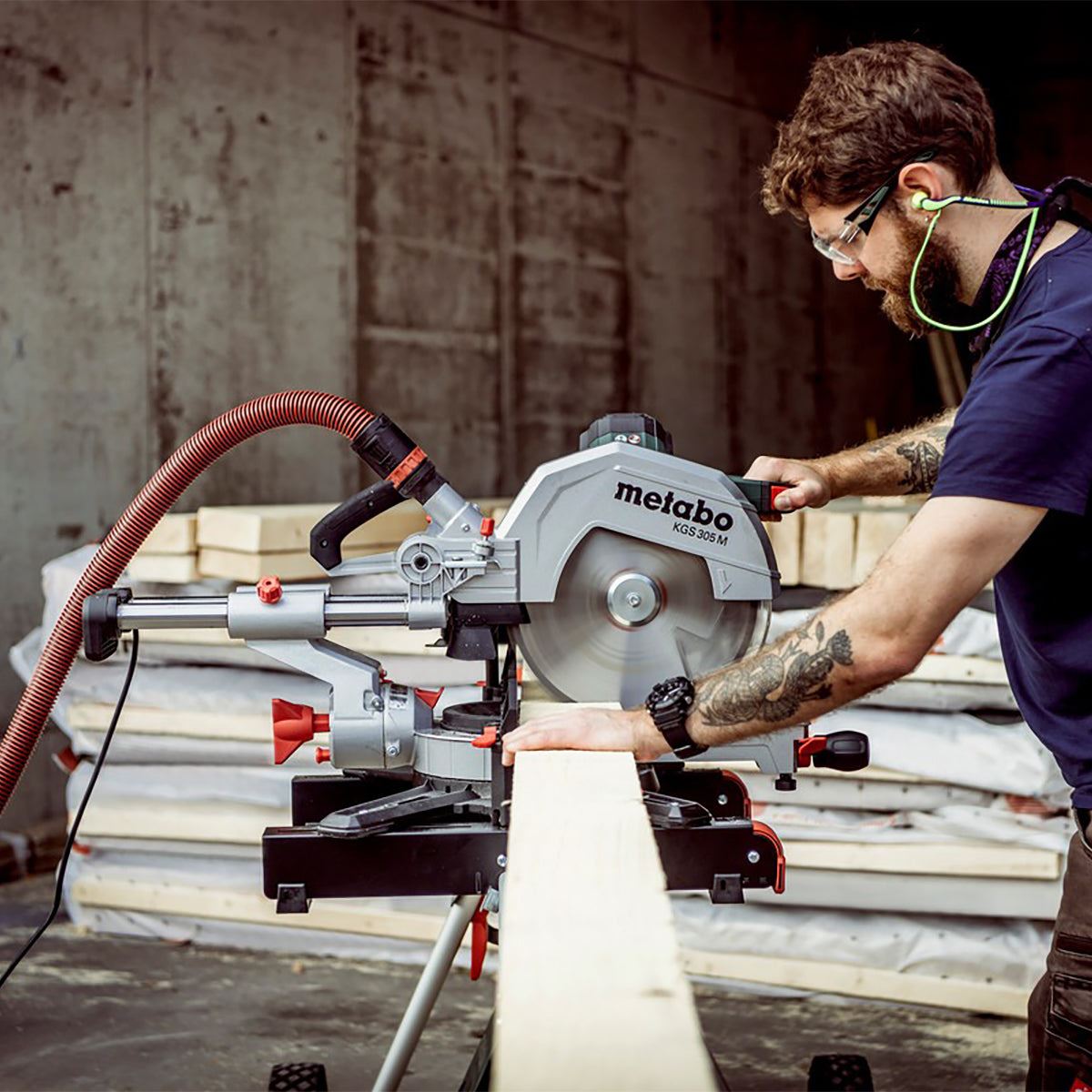 Metabo KGS 305 M 305mm Double Bevel Sliding Compound Mitre Saw 110V 613305390