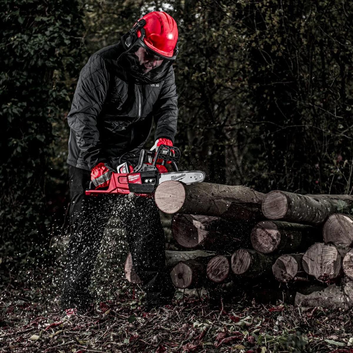 Milwaukee M18FCHSC-122 18V FUEL Brushless 30cm Chainsaw with 2 x 12.0Ah Battery & Charger 4933499220