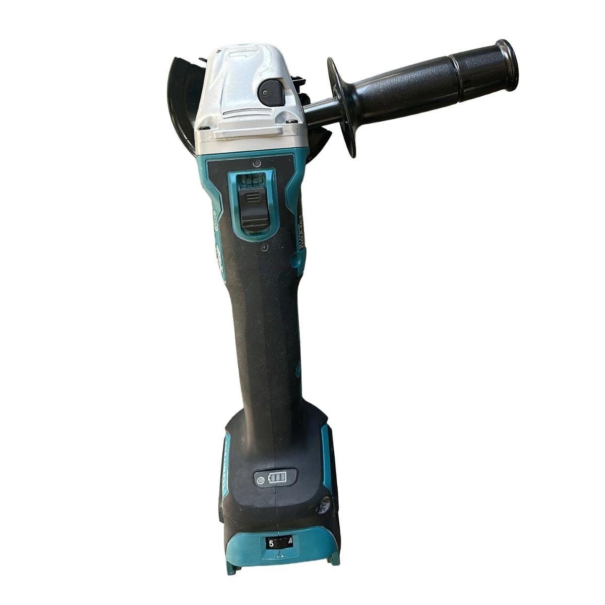 Makita DGA463Z 18V LXT Cordless Brushless 115mm Angle Grinder Body Only Item Condition Seller Refurbished