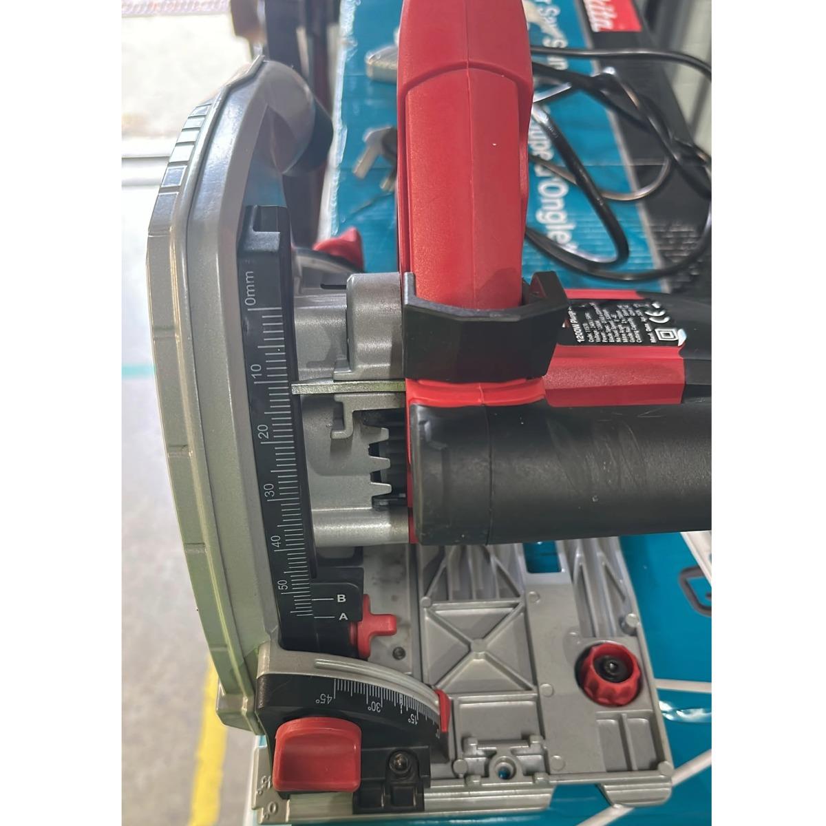 Excel 165mm Plunge Saw 1200W/240V with Guide Rail Set Item Condition Used