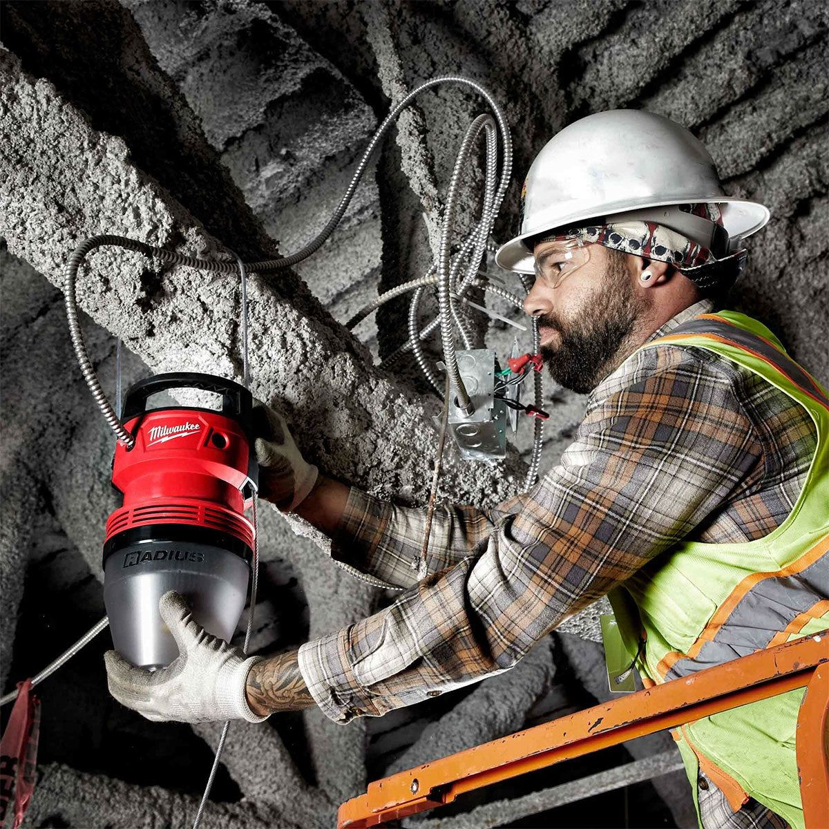 Milwaukee HOBL7000 110V High Output Bay Light 4933464161