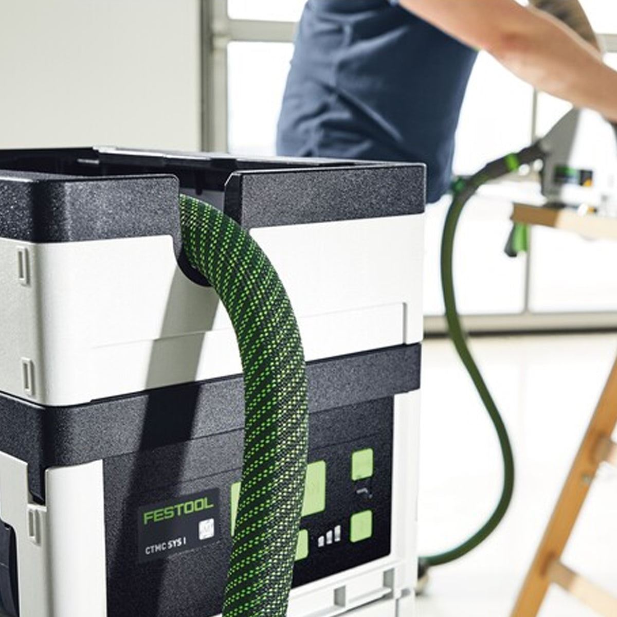 Festool CLEANTEC CTMC SYS I-Basic 36V M-Class Mobile Dust Extractor 576933 with 2 x 5.0Ah Battery & Charger