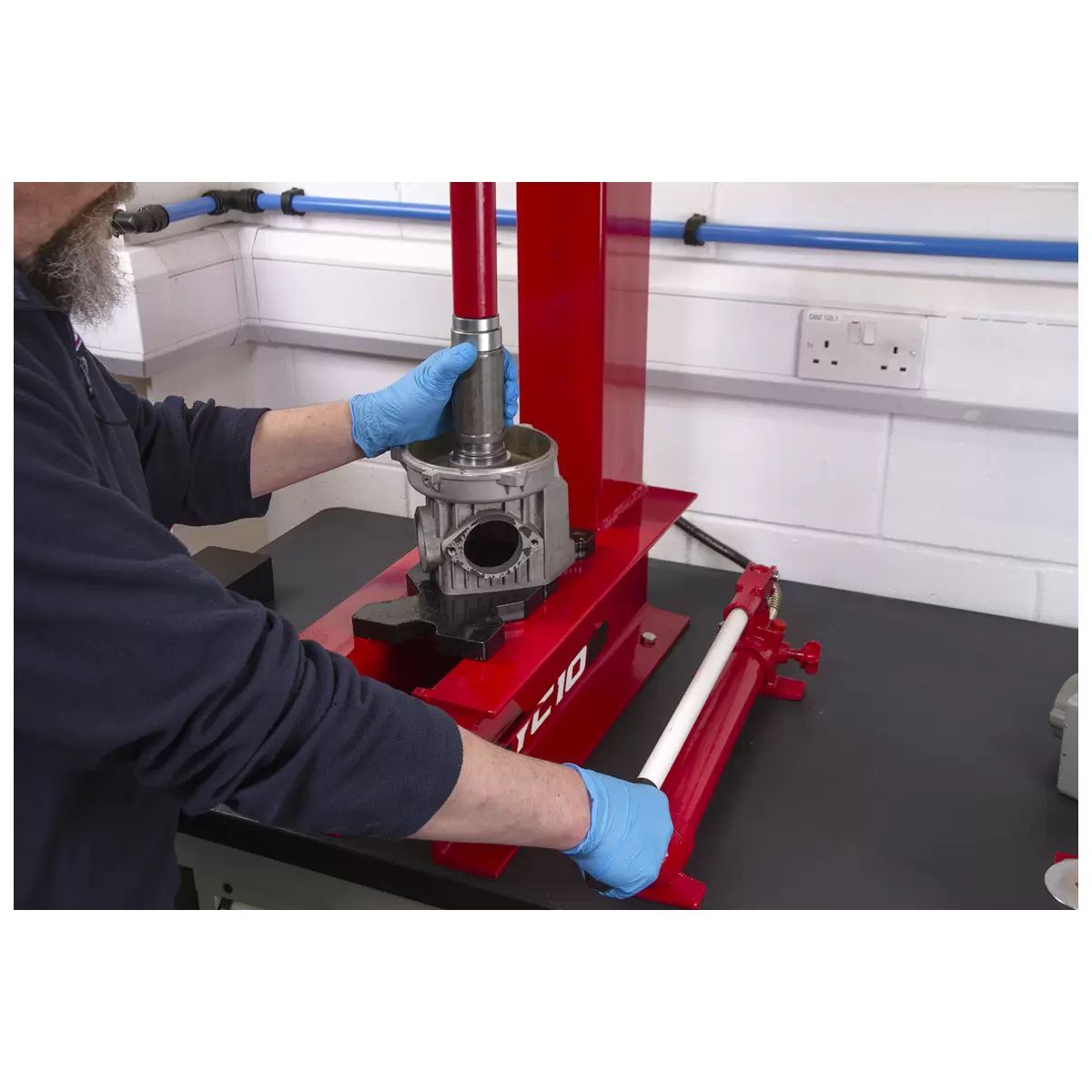 Sealey YC10B Hydraulic Press 10 Tonne Bench 'C' Type