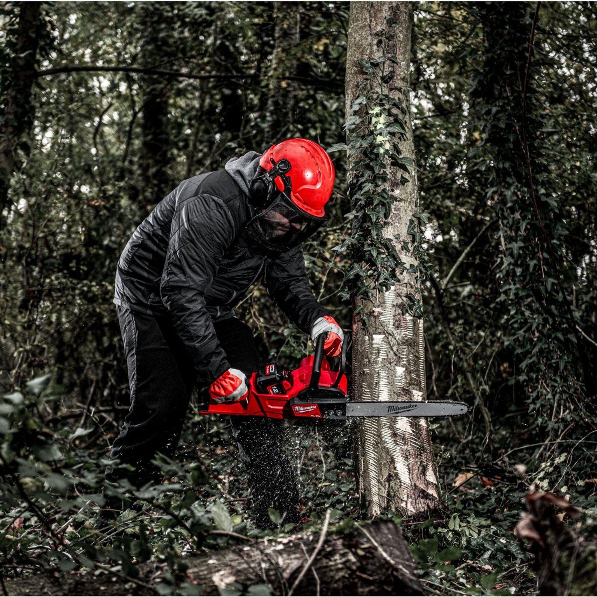 Milwaukee M18FCHS-122 18V FUEL Brushless 40cm Chainsaw with 2 x 12.0Ah Battery & Charger 4933499218