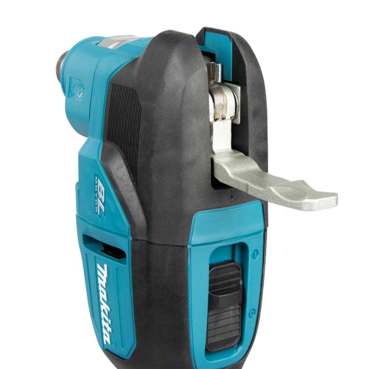 Makita DTM53Z 18V LXT Brushless Multi Tool With 1 x 5.0Ah Battery Charger & Bag